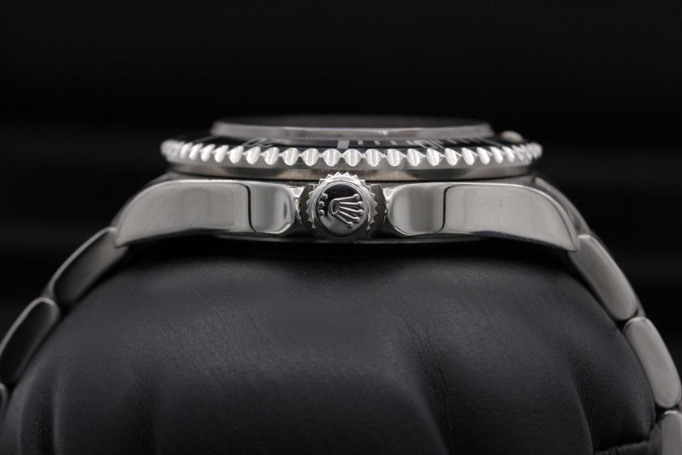 Rolex Sea-Dweller 16600 Image 3